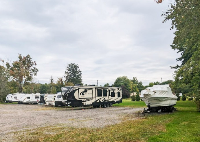 rvs and boats parked at willow lake campground